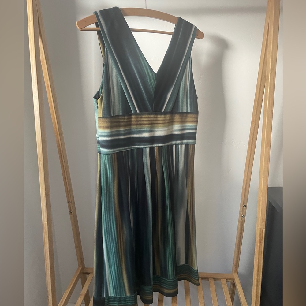 Colors of Land and Sea Sleeveless Dress, Size 6
